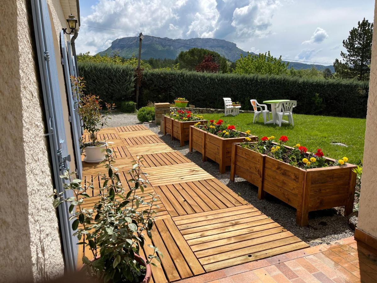 Le Cheval Blanc Bed and Breakfast Serres  Buitenkant foto