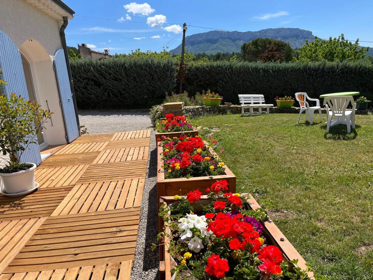 Le Cheval Blanc Bed and Breakfast Serres  Buitenkant foto